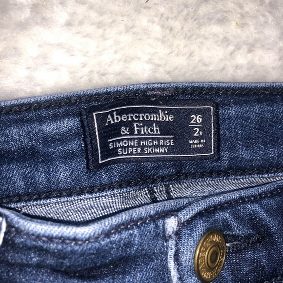 Abercrombie and Fitch High Rise Skinny Jeans - Picture 5 of 7